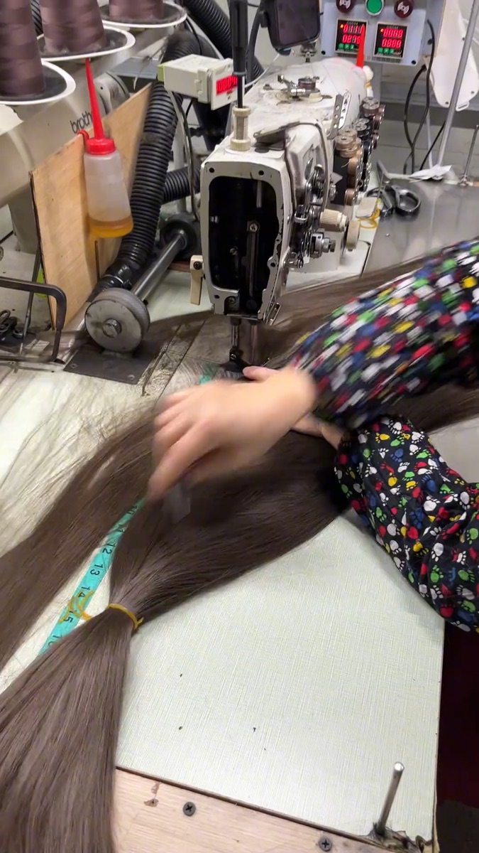 Human hair bundle weft production